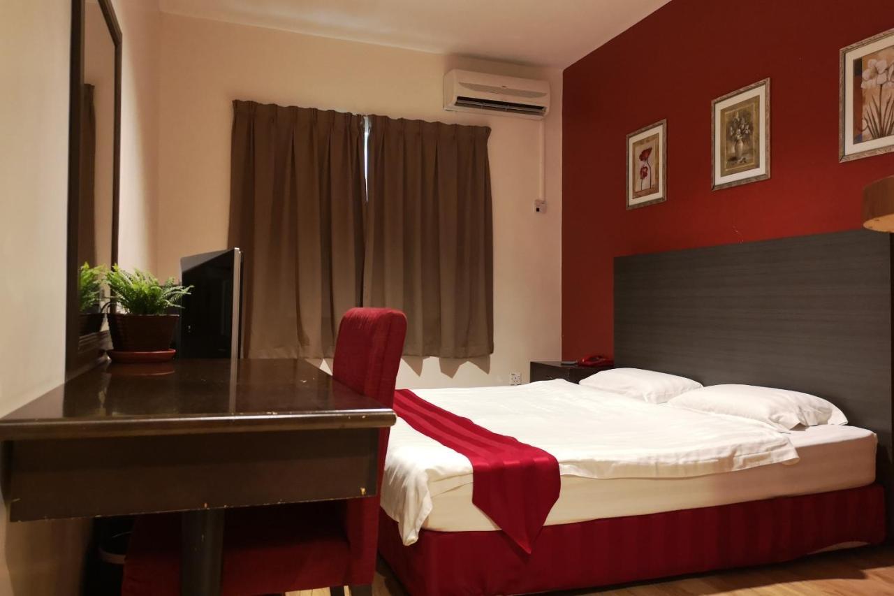 Oyo 89908 Hotel Kensington 산다칸 외부 사진